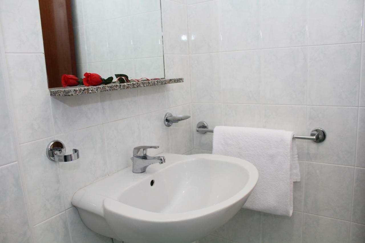 Hotel Caesar 米萨诺阿德里亚蒂科 外观 照片